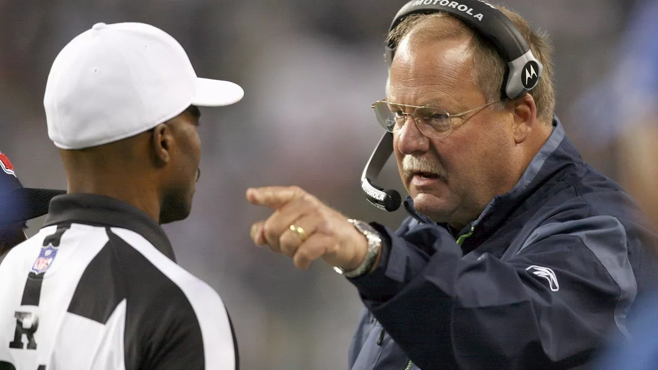 Former Seattle Seahawks Coach Mike Holmgren named Pro Football Hall of