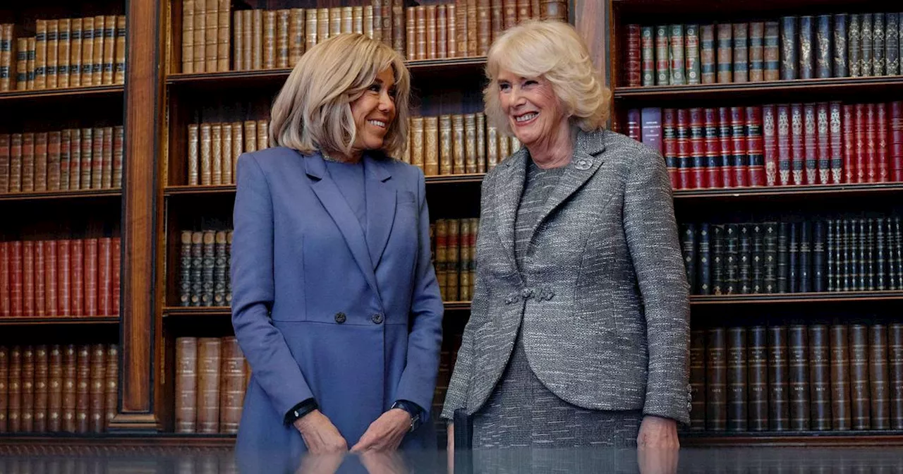 Camilla et Brigitte Macron tout sourire à Londres : le duo complice brave le froid avec élégance