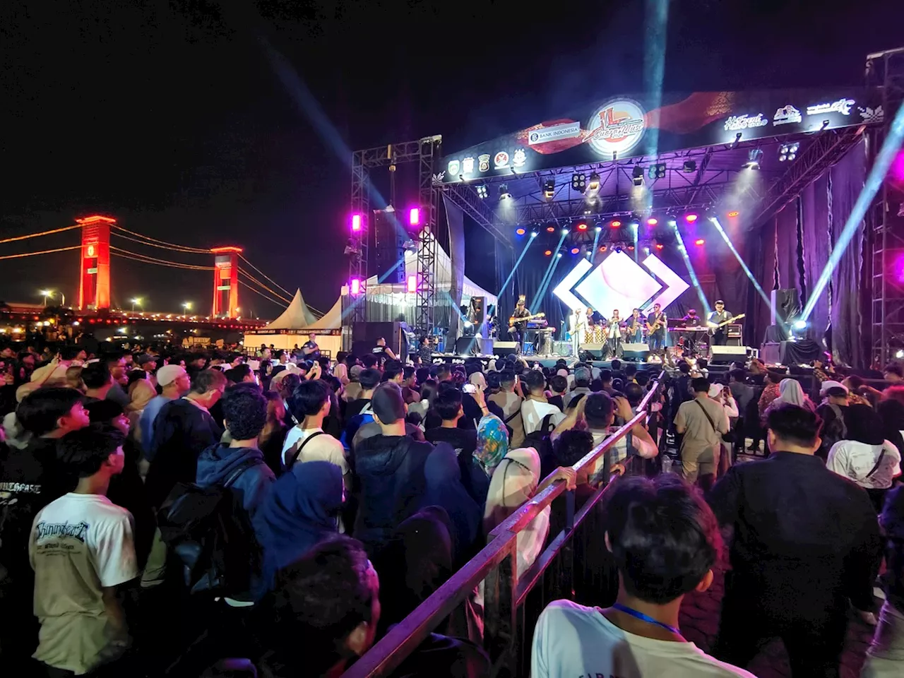 Festival Jazz Internasional Suara Musi 2024 Menarik Ratusan Penonton di Palembang