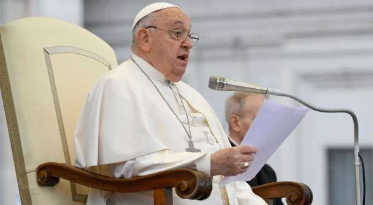 Pope asks Catholics to pray for God's gift of hope