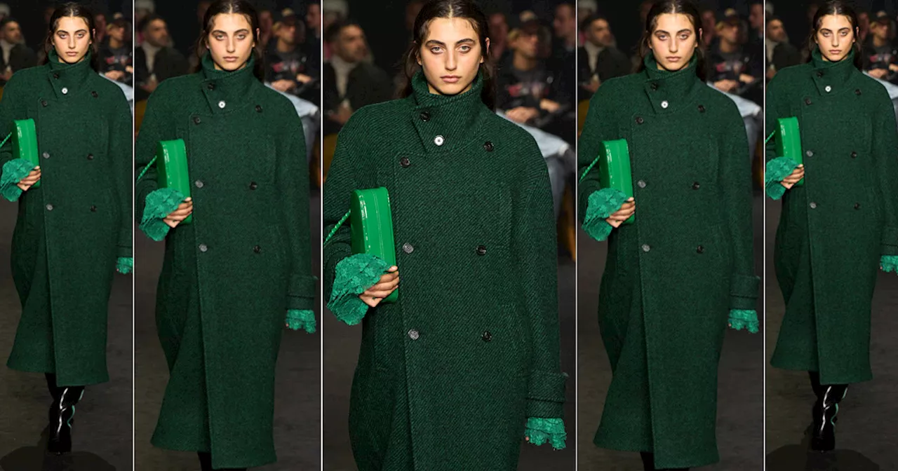 Il look del giorno con cappotto verde che dona calore & colore agli outfit Inverno 2024