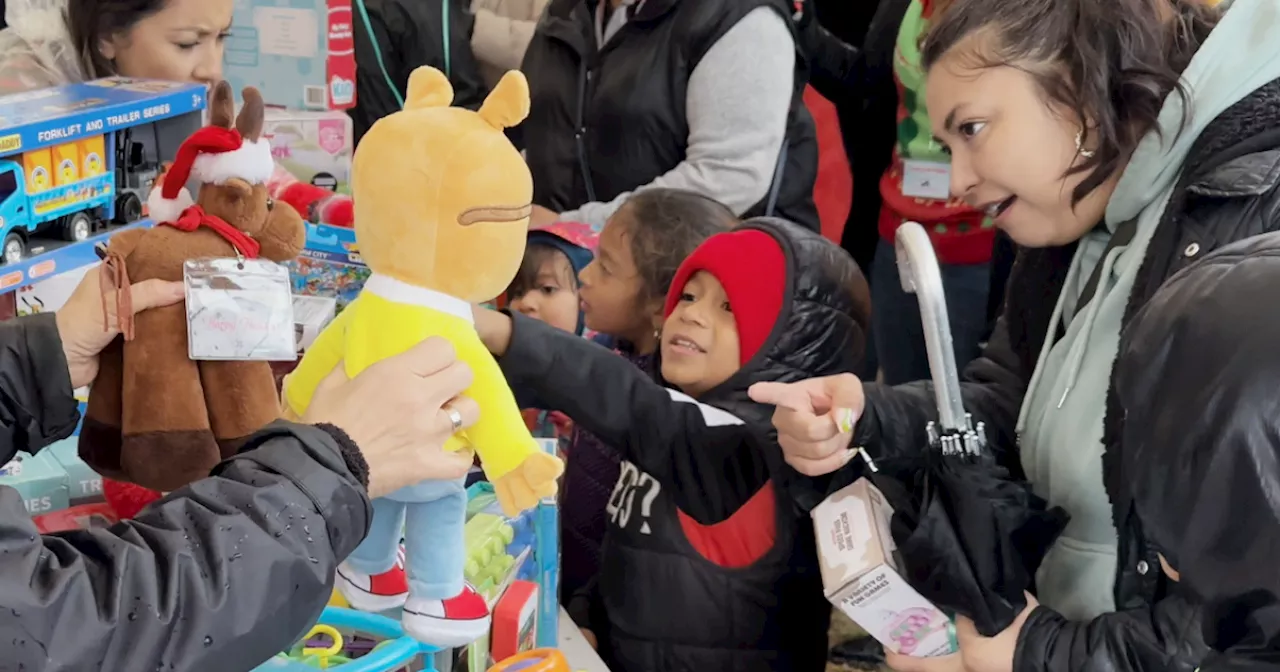 Miracle En El Barrio, a Southside Christmas tradition, hands out thousands of presents with your help