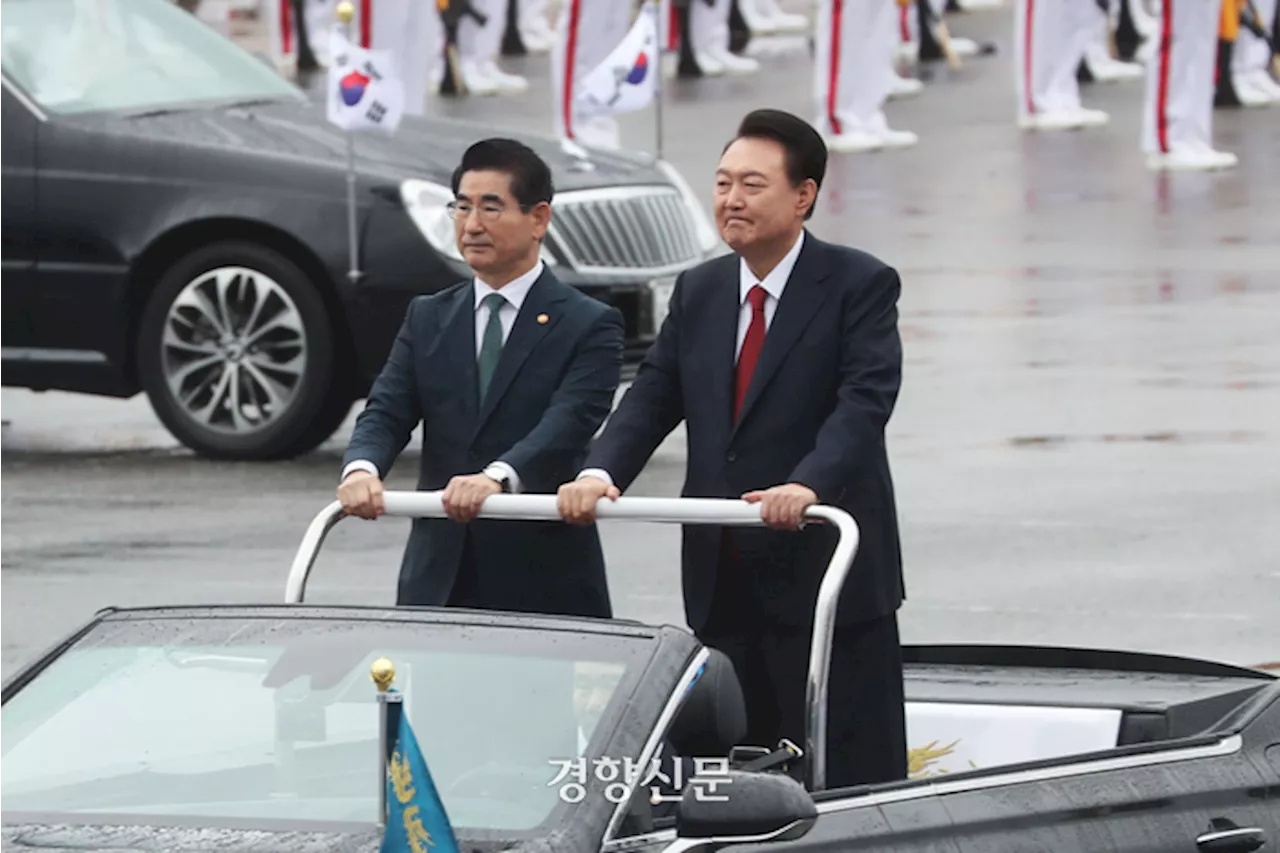 김용현, 윤 대통령에게 비상계엄 선포 건의 후 사의 표명