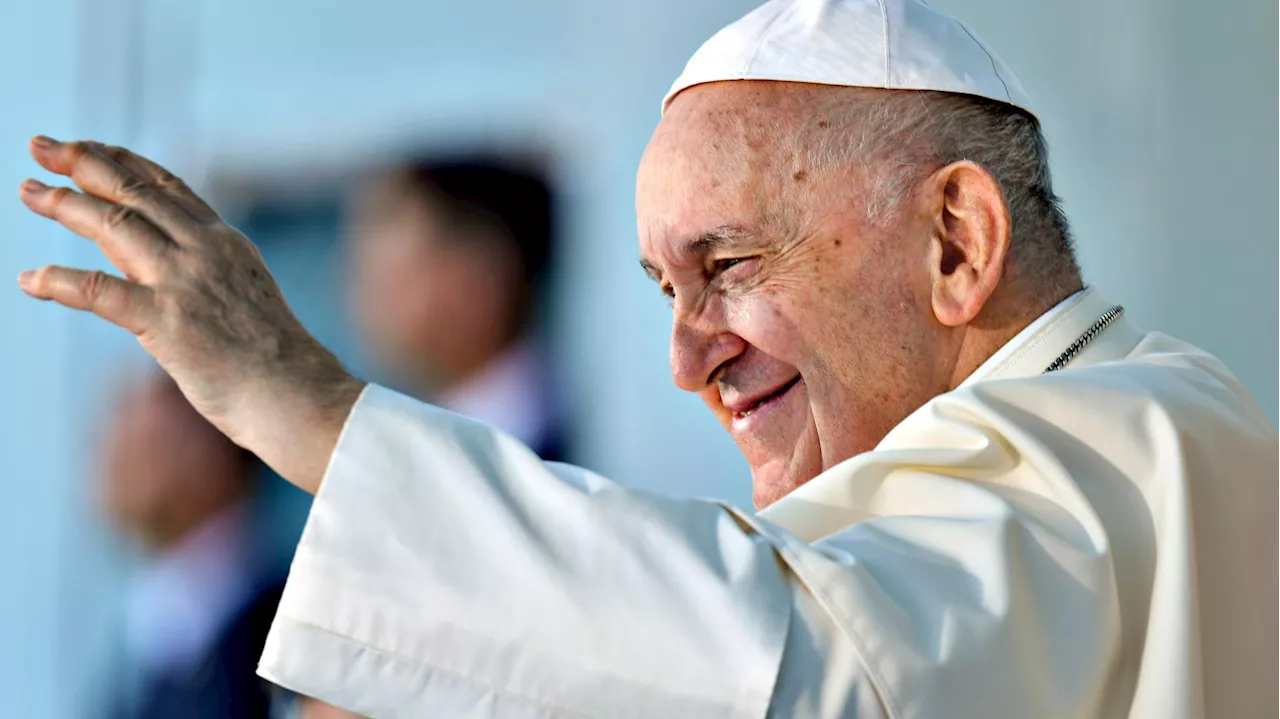 Visite du Pape en Corse : Jenifer, Patrick Fiori et Alizée chanteront lors de la venue du pape François