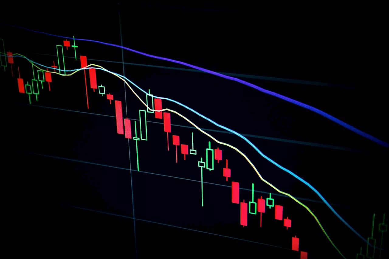 PH stocks tumble ahead of November inflation data