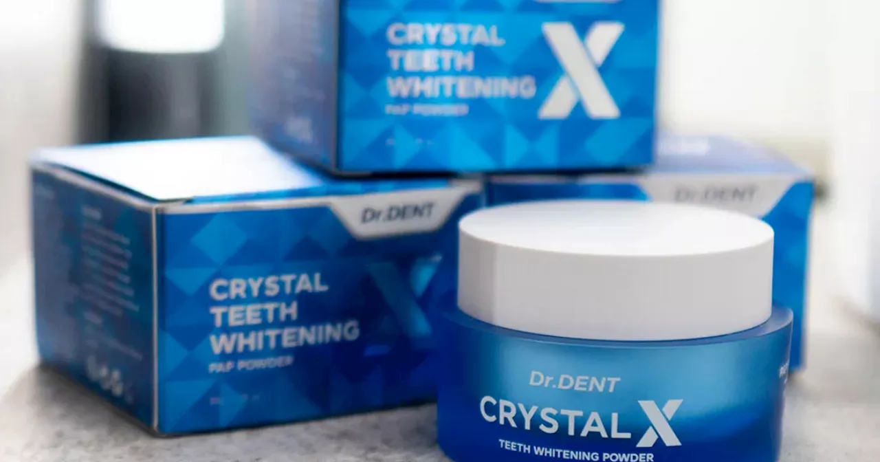 Shoppers 'notice a difference' after using £13 teeth whitening powder for a week