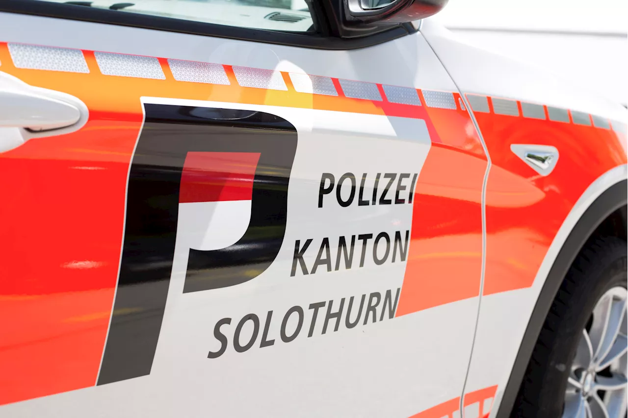 Polizei Solothurn hält vier tatverdächtige Männer nach Handydiebstahl in Olten an