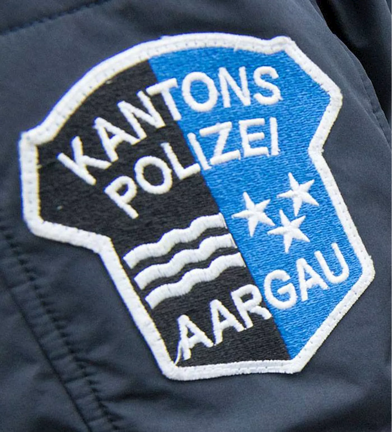 Polizei verhaftet fünf Männer nach Einbruch in Restaurant