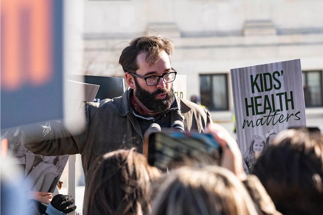 Right-Winger at SCOTUS Rally Vows to ‘Erase’ Trans Ideology ‘From This Earth’