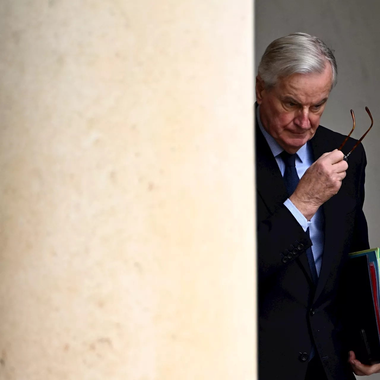 Les députés votent à la majorité la motion de censure, le gouvernement de Michel Barnier tombe