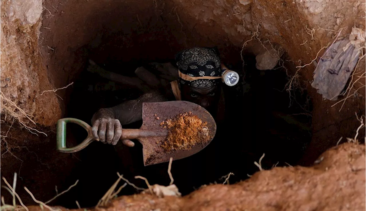 Police Retrieve Seven Bodies from Disused Mine Shaft in Stilfontein