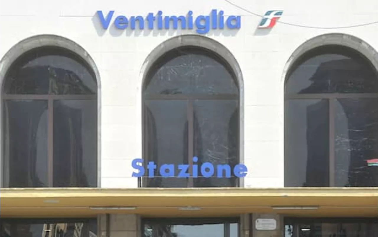 Capotreno aggredita da madre e figlia senza biglietto su Intercity Milano