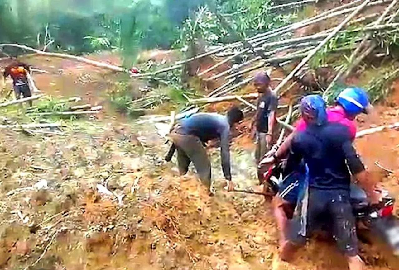 Landslide cuts off Orang Asli community in Pos Gob, Kelantan