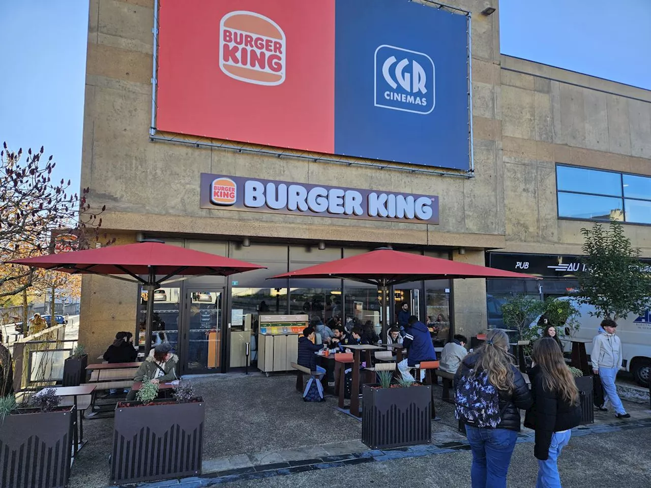 « Avant, on était obligés de prendre le bus » : Burger King ouvre ses portes au centre-ville de Périgueux