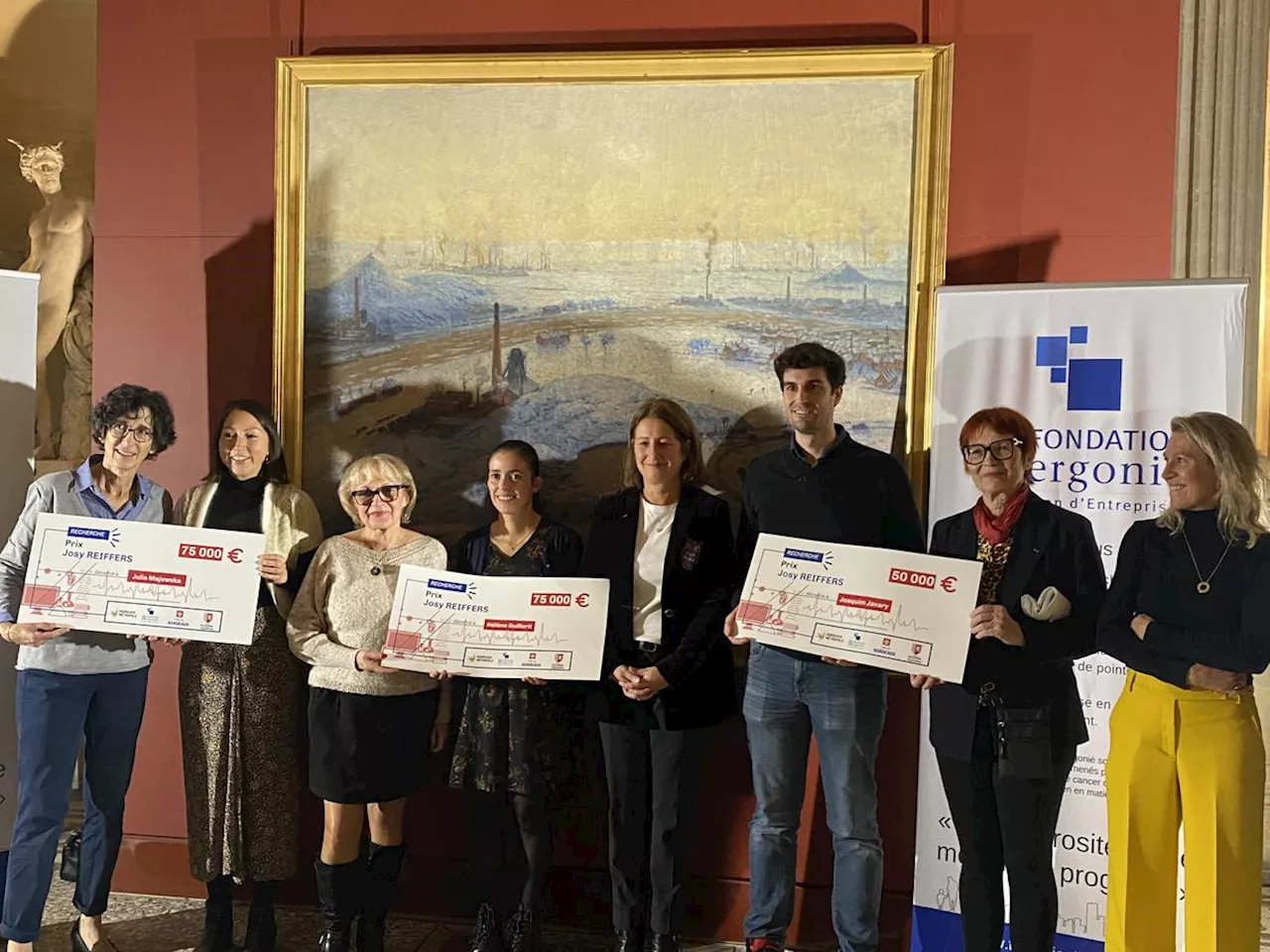 Bordeaux : le prix Josy-Reiffers de la Fondation Bergonié remis à trois jeunes chercheurs pour leur travail sur le cancer