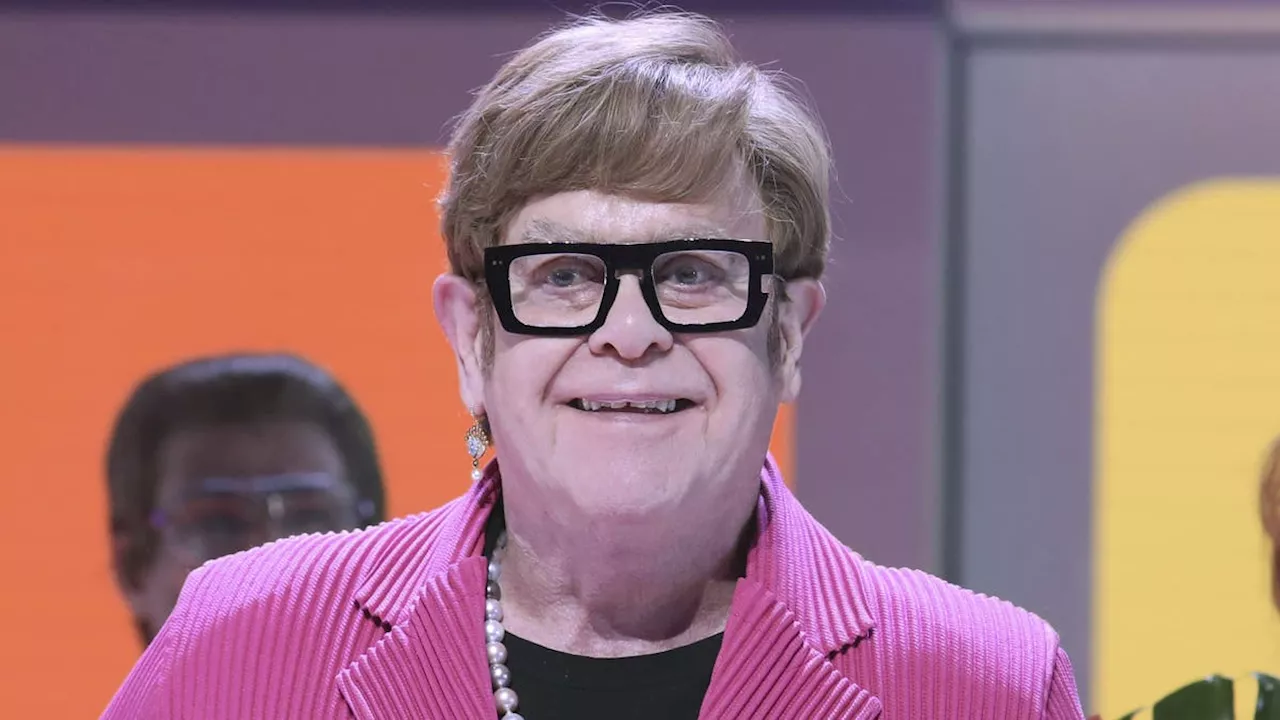 Elton John erblindet und erfüllt seine Liebe zum Theater trotz seiner Gesundheitsprobleme