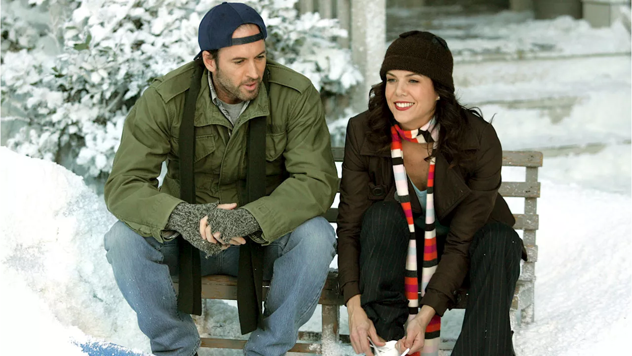 ‘Gilmore Girls’ Stars Lauren Graham, Scott Patterson Reunite in New Walmart Holiday Ad