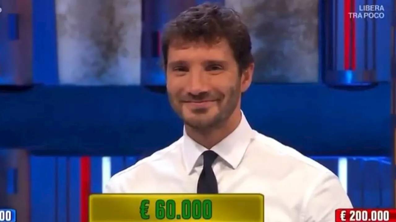 Ascolti tv, nuovo record per Stefano De Martino: numeri da capogiro per Affari tuoi