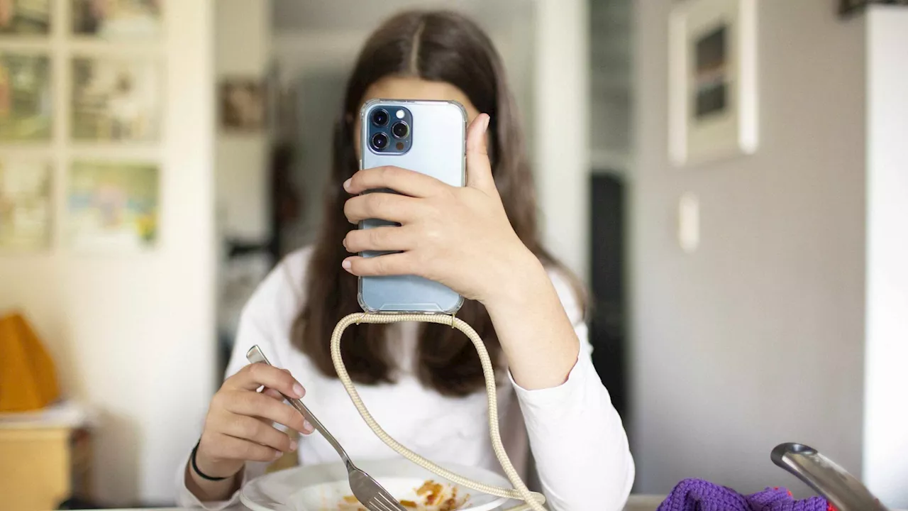 Social-Media-Sucht? Schüler in Solingen werden Medienscouts