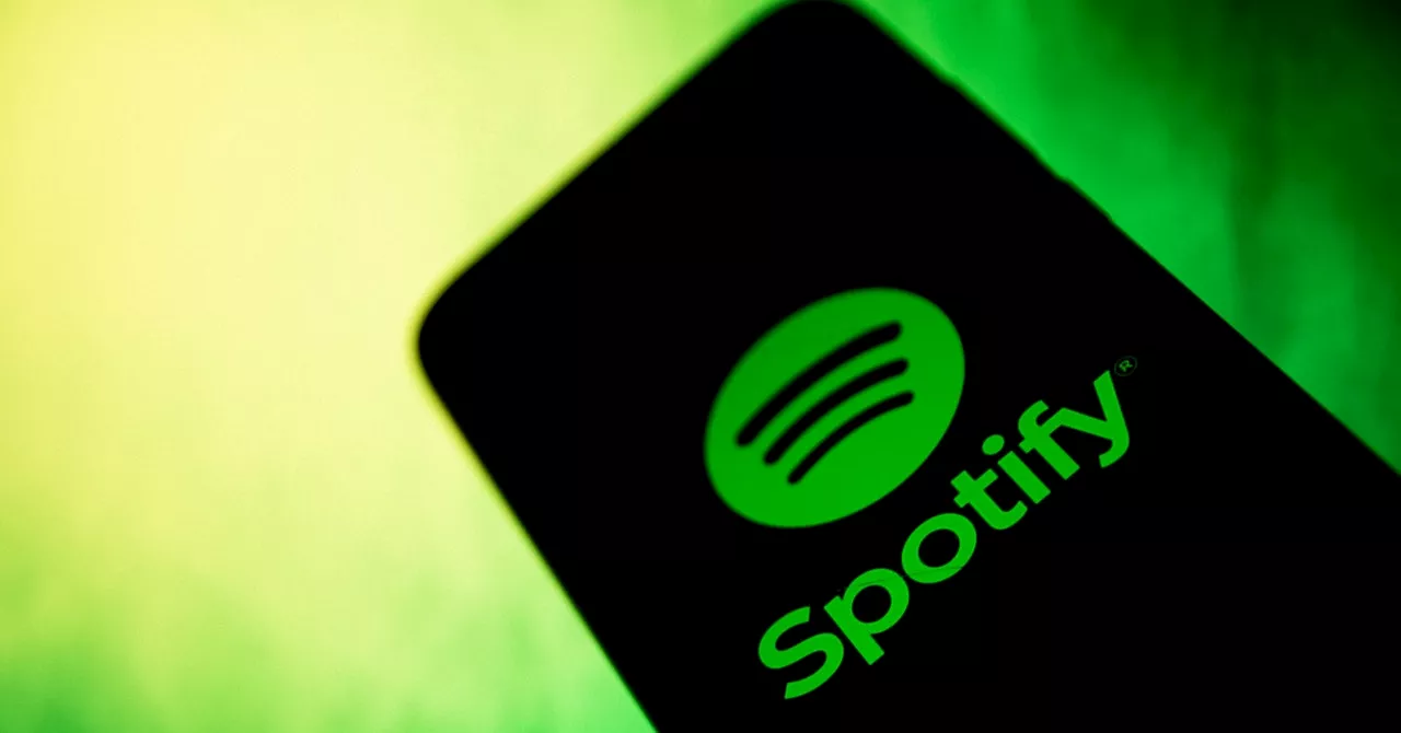 Spotify Wrapped Now Includes an AI-Generated Podcast Analyzing Your Listening Habits