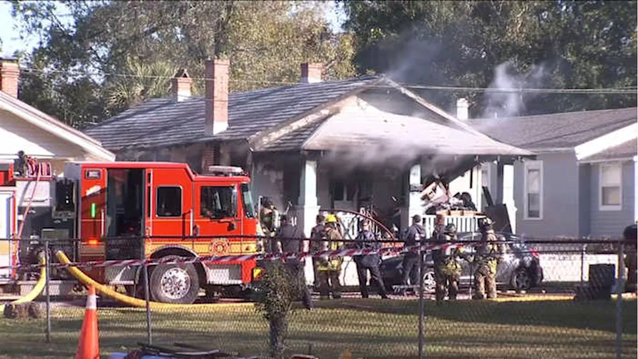 JFRD investigating fire that killed 1 person, injured 2 firefighters on the Westside