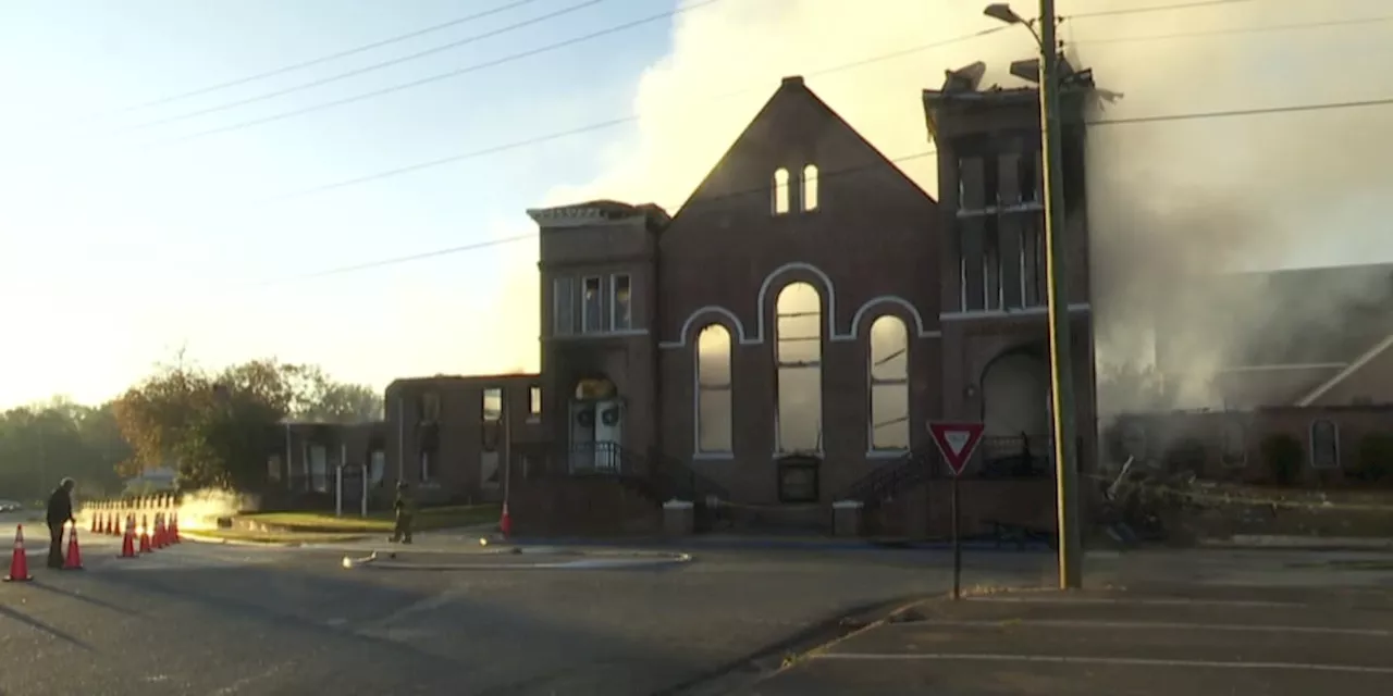 Fire destroys First Baptist in Abbeville