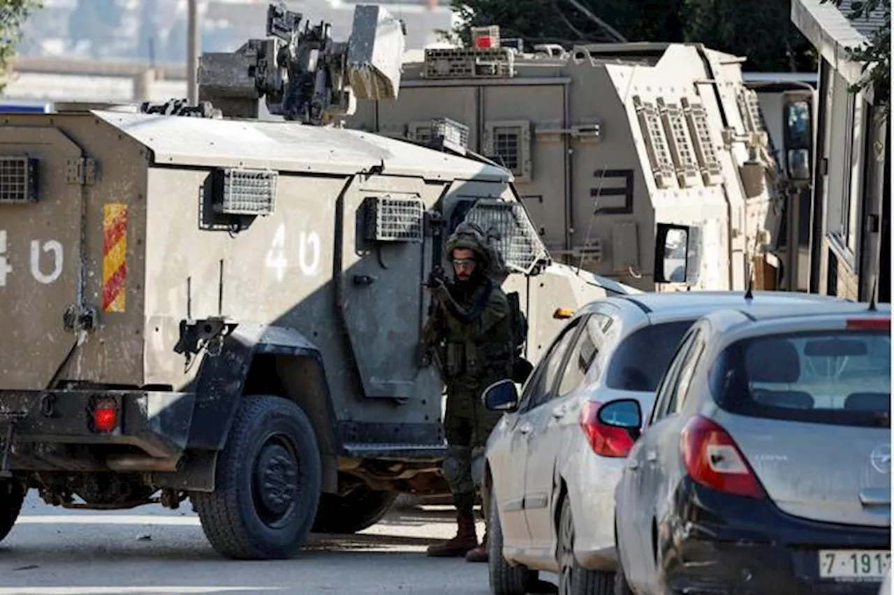 Palestinians accuse Israeli forces of raiding West Bank hospital