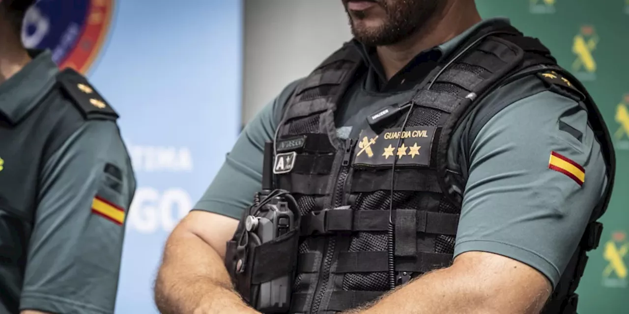 Agentes de la Guardia Civil Critican el Uso del Valenciano