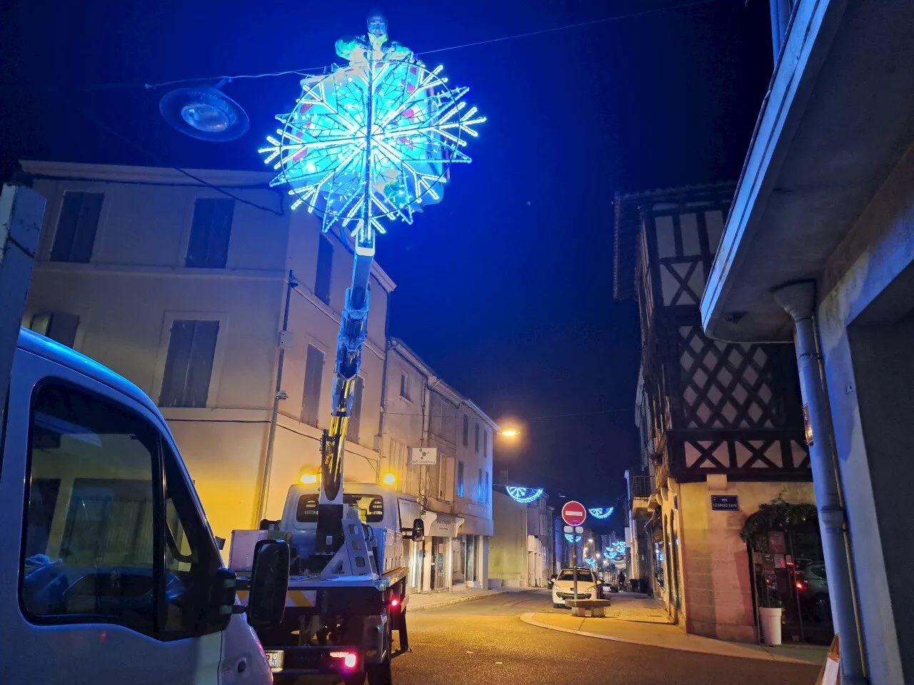 Combien coûte l’installation des illuminations et décorations de Noël à Marmande ?