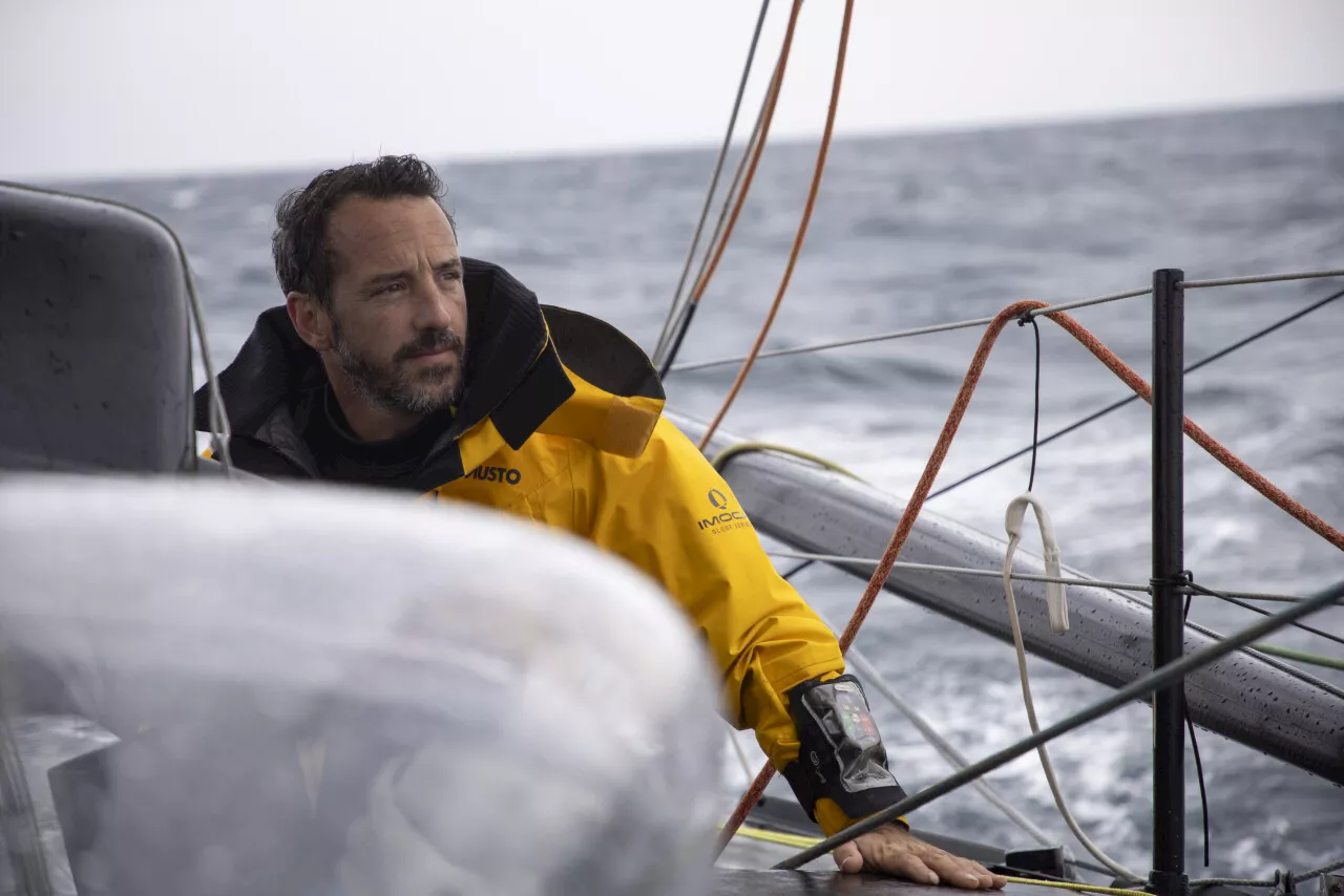 Vendée Globe 2024 : l’Yvelinois Louis Burton contrait à l’abandon après une seconde avarie