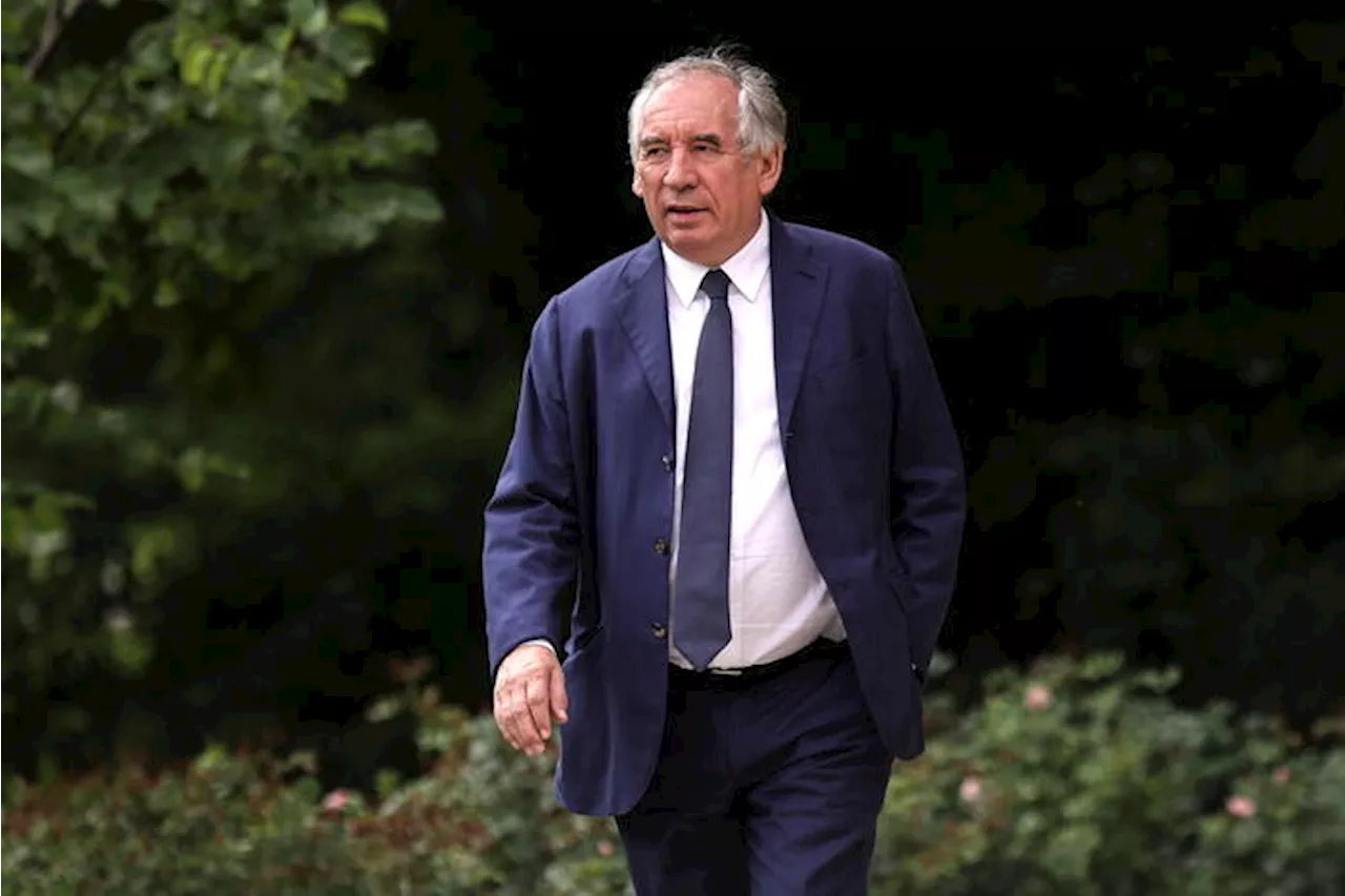 Bayrou, il centrista che dialoga con Le Pen