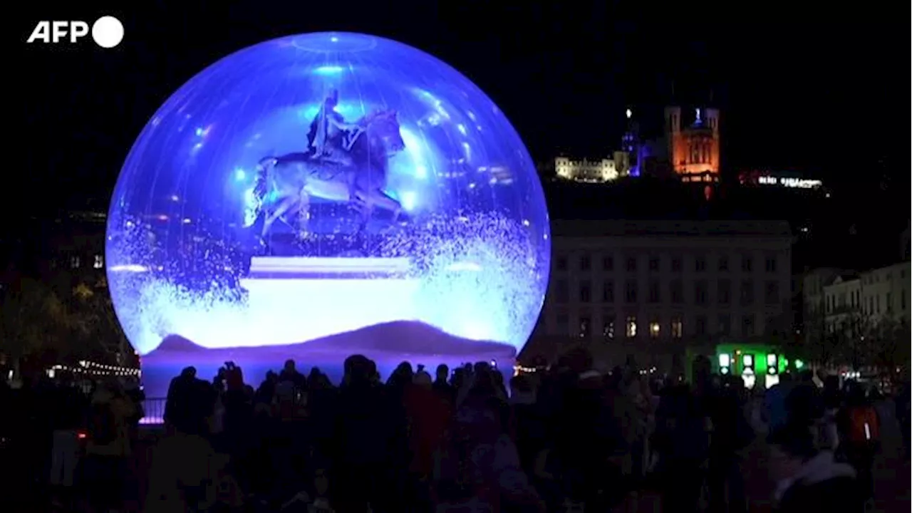 Francia, a Lione il Festival delle luci celebra il 25esimo anniversario