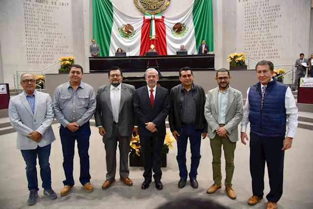 Mi trabajo y mi lealtad son para el Congreso, no para una persona: Domingo Bahena