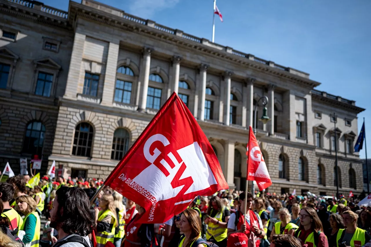 Berlin: Gewerkschaft ruft Lehrkräfte zu Warnstreik vor dem Abgeordnetenhaus auf