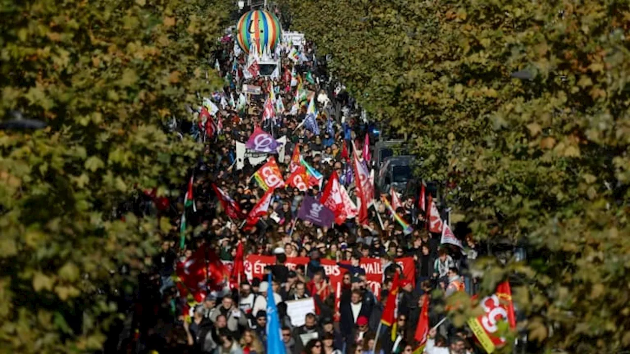 Grève dans la fonction publique: 20.000 personnes mobilisées à Marseille selon les syndicats, 4.700 d'apres...