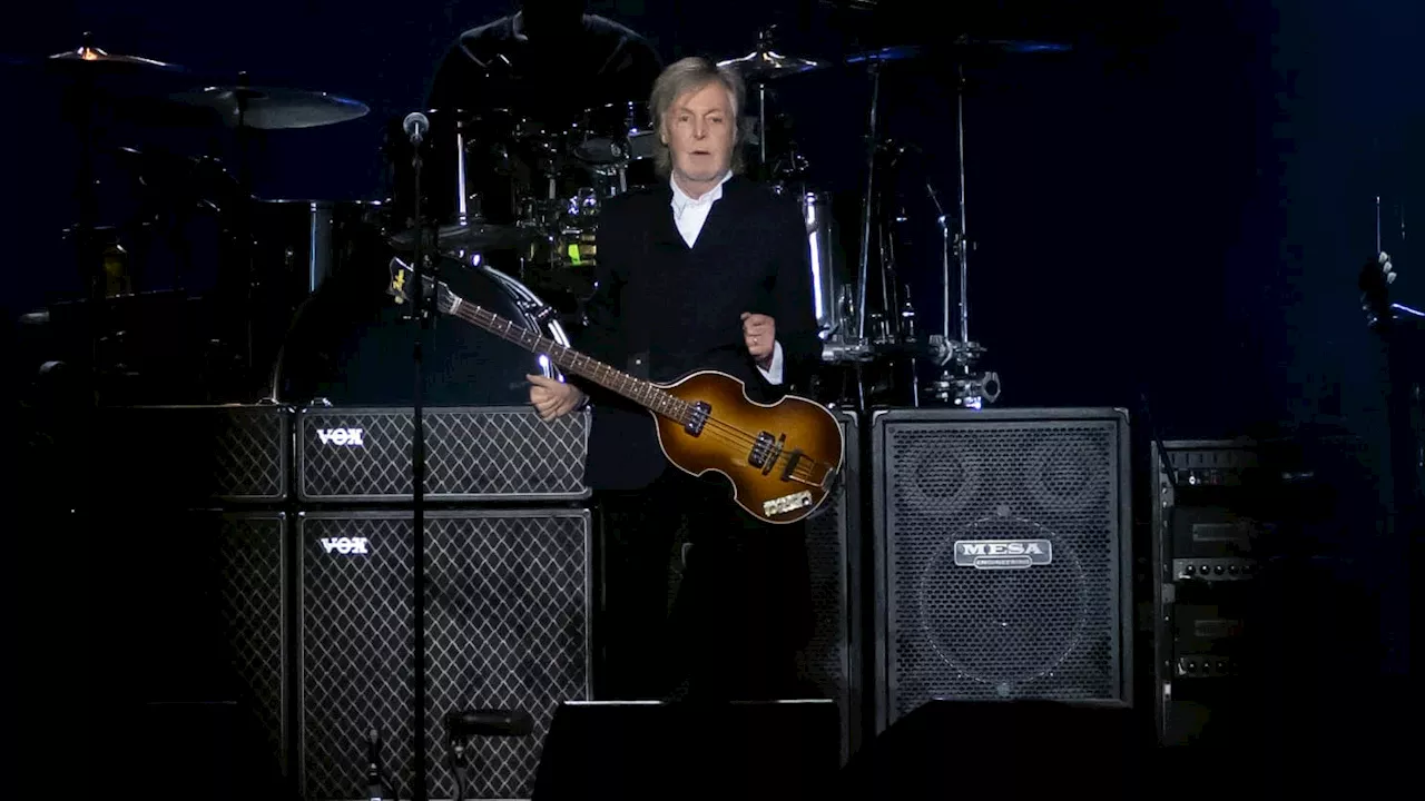 Paul McCartney: les images de son concert qui a enflammé la Paris-La Défense Arena