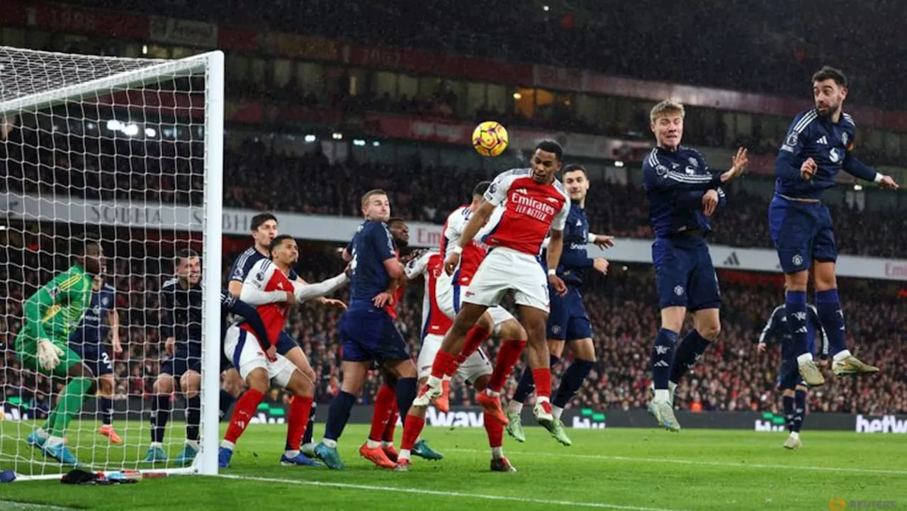 Corner kings Arsenal beat Manchester United to cut gap to Liverpool