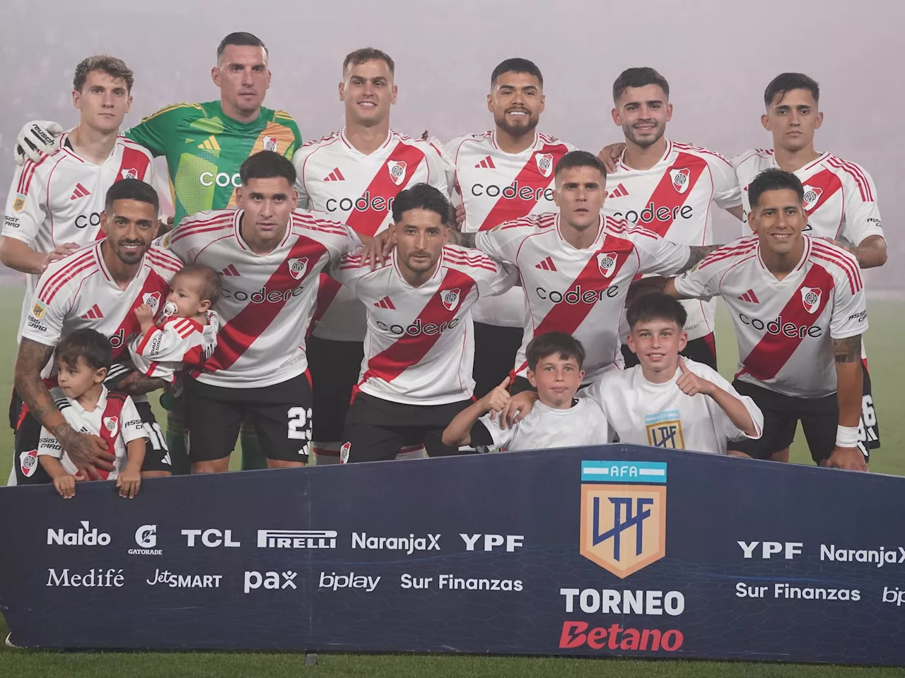 Cómo va la tabla anual y la clasificación a las Copas 2025: los equipos ya clasificados y qué necesitan Boca y River para ir a la Libertadores