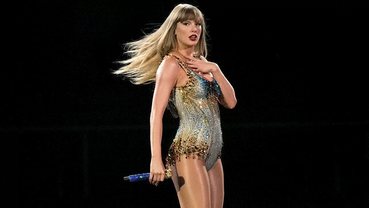 Taylor Swift’s Eras Tour Book Breaks Records with Over 800,000 Copies Sold