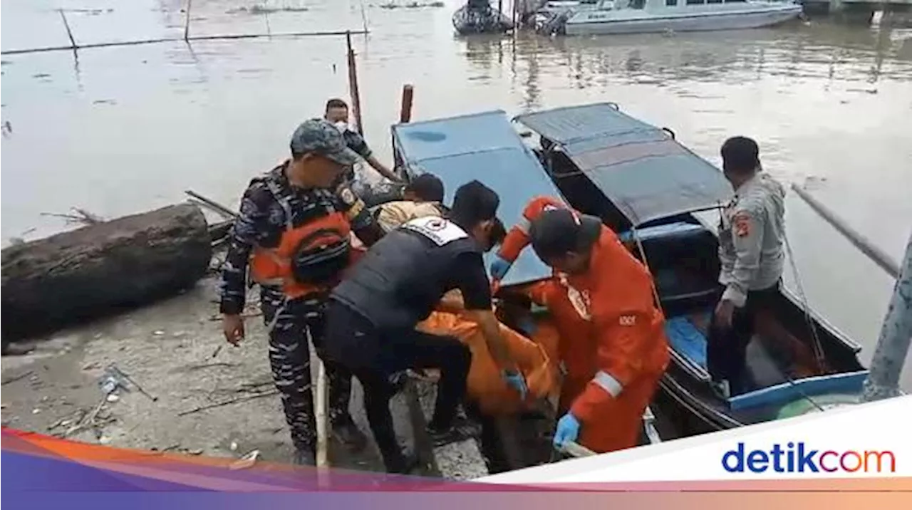 Mayat Pria dengan Tangan Terikat Rantai Ditemukan Mengapung di Sungai Musi