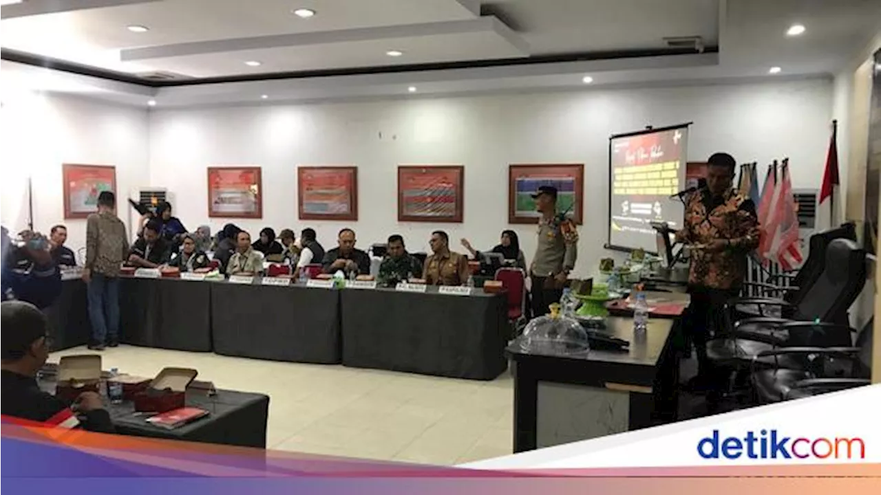 Rekapitulasi KPU Palopo: Trisal Tahir Unggul Tipis 595 Suara dari FKJ