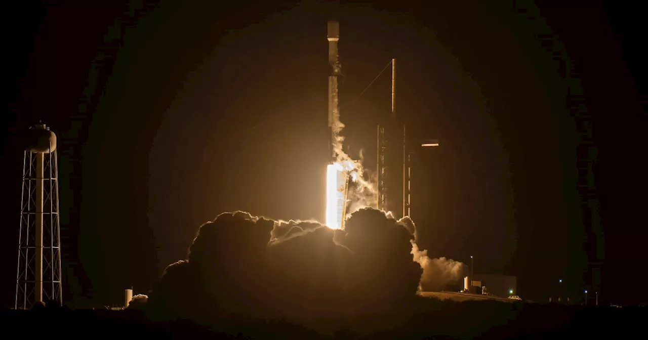 A SpaceX Falcon 9 rocket just flew straight into the record books