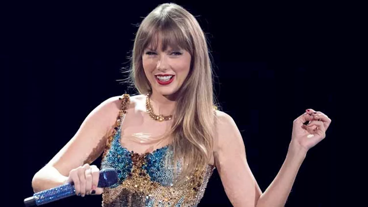 Taylor Swift’s 'Eras Tour Book' 814,000 Copies Sell Out Over Thanksgiving Weekend