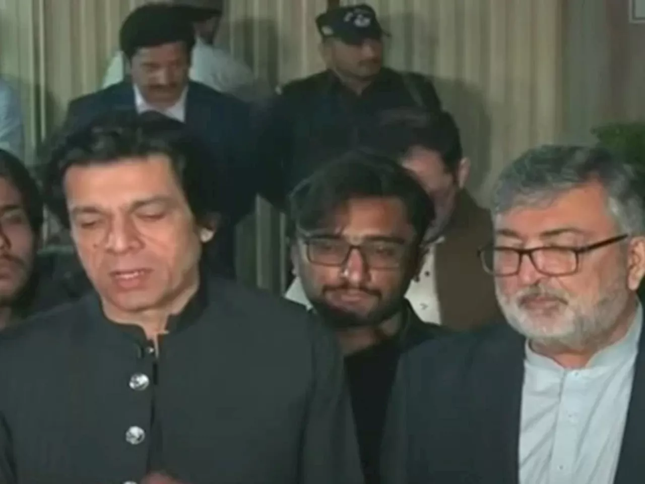 صفاق سیاسی وزیر فیصل واؤڈا کے ٹور کا اعلان: عمران خان کی ترجیح کے لئے تمام سیاسی جماعتوں کا دورہ