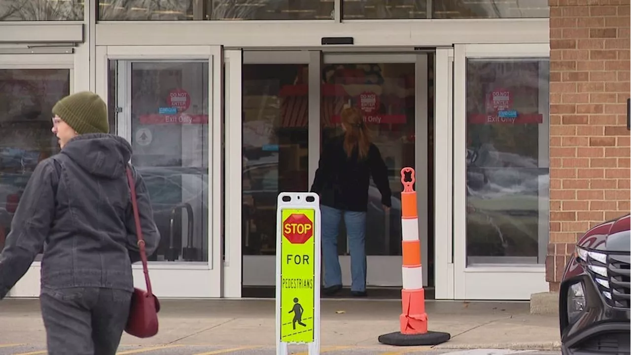 Columbus police ramp up patrols to curb rising holiday car break-ins, keep shoppers safe