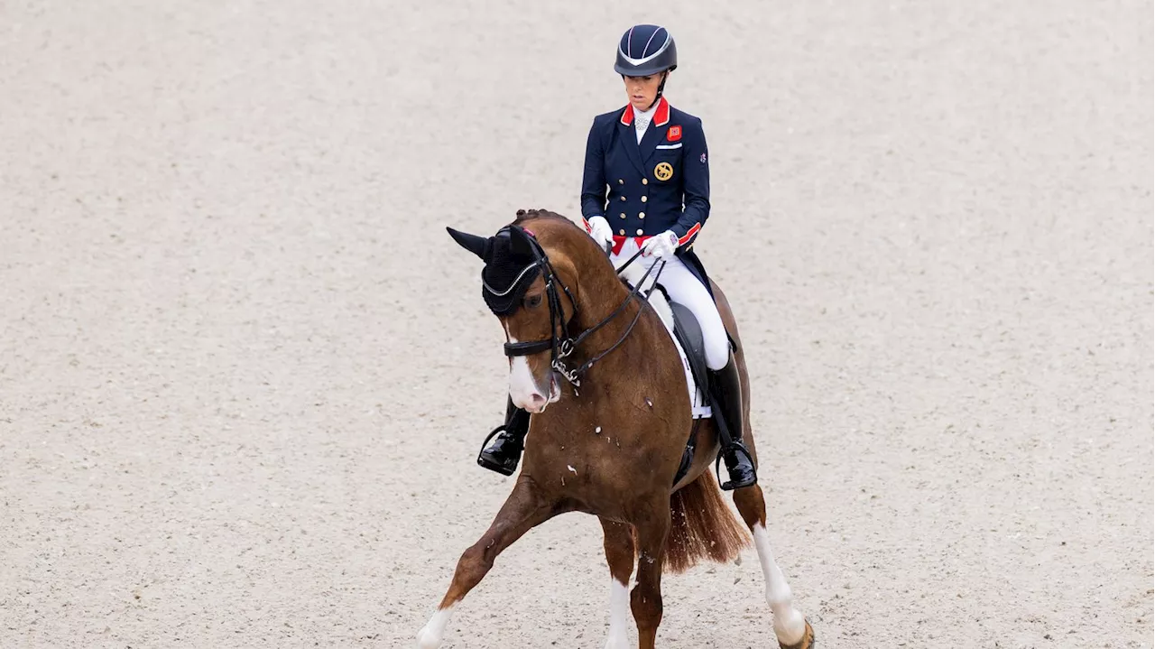 Equitation : triple championne olympique, la Britannique Charlotte Dujardin suspendue un an pour avoir fouetté