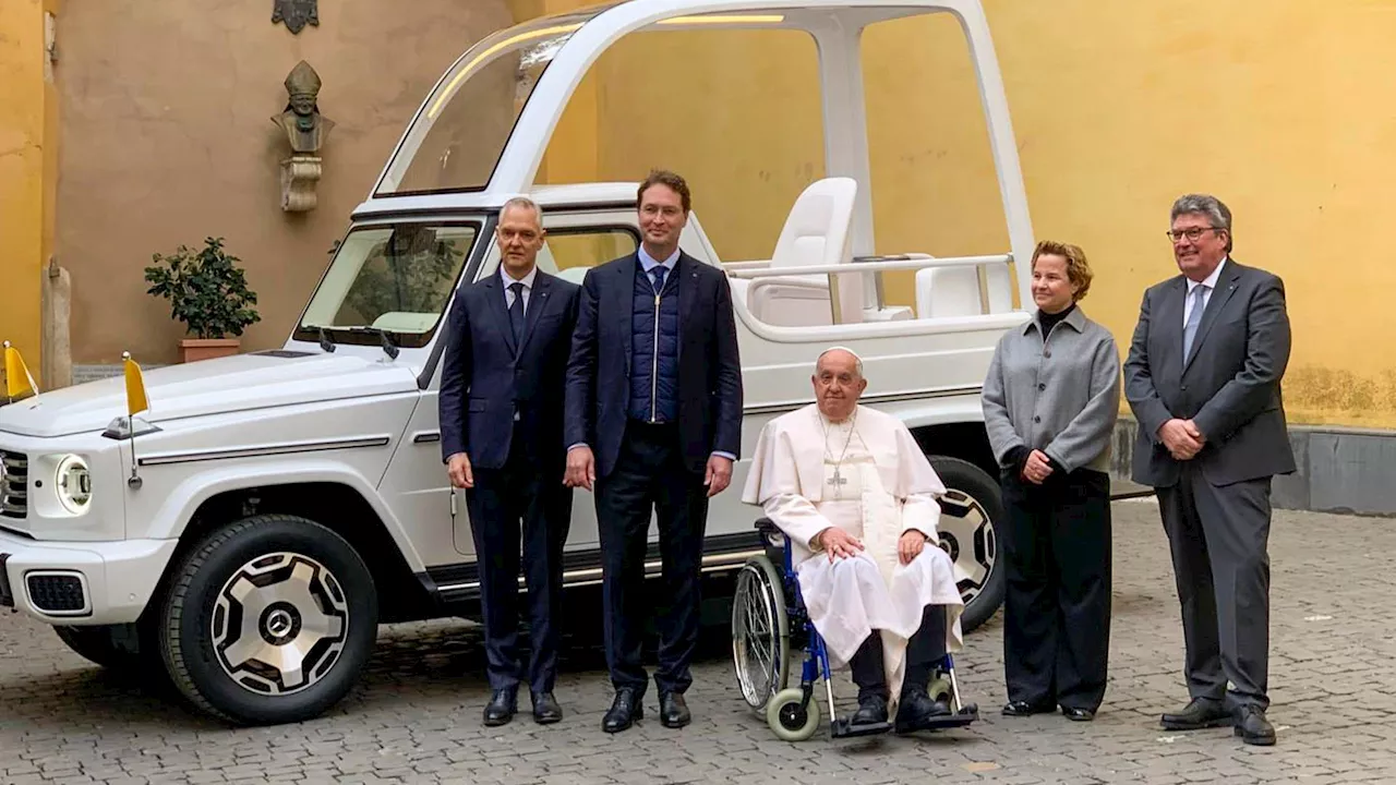 El papamóvil se electrifica de la mano de Mercedes