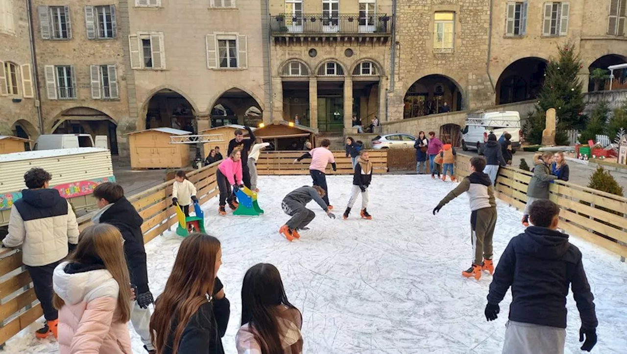 La Patinoire Glacée de Notre-Dame Remplit de Joie les Courtes Journées d'Hiver