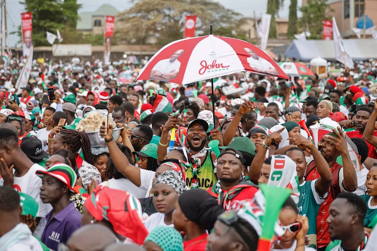 Présidentielle au Ghana: derniers meetings avant un scrutin qui s’annonce serré