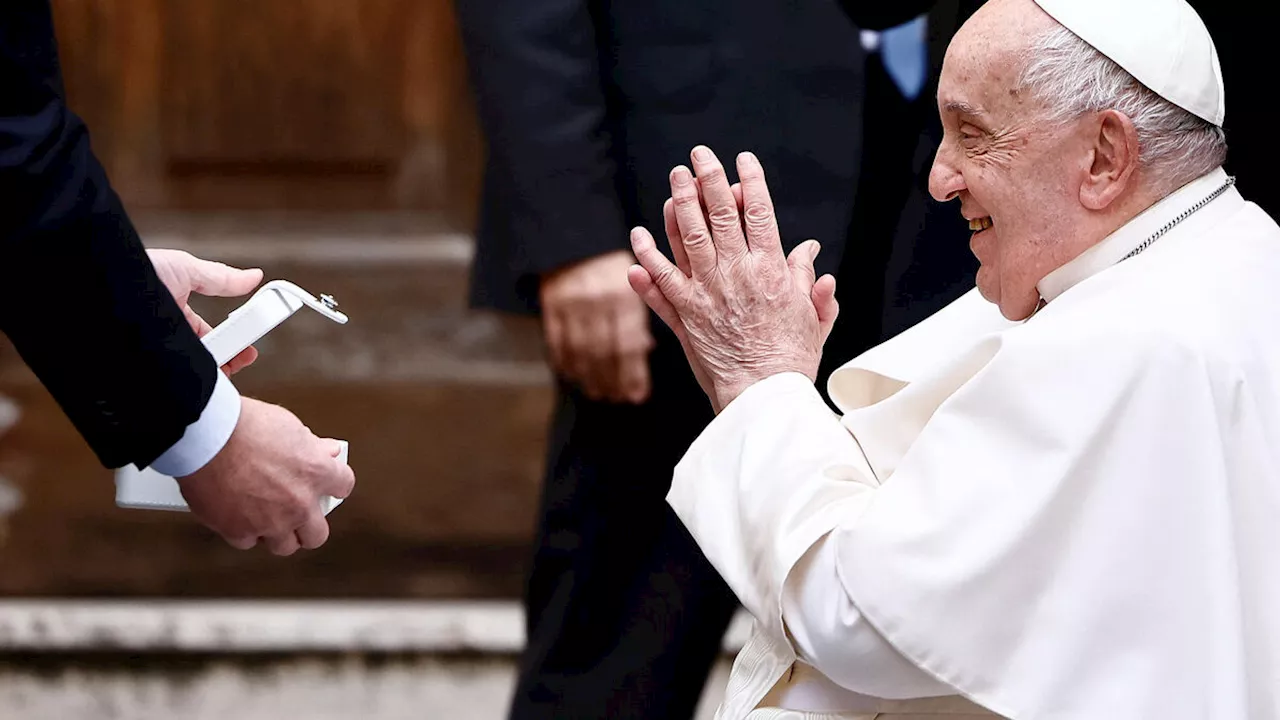 Pape François en Corse et Message pour la Réouverture de Notre-Dame de Paris